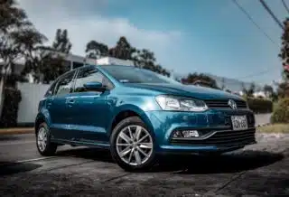 Volkswagen Polo bleue