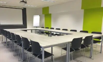 Comment louer une salle de réunion à Paris pour des professionnels