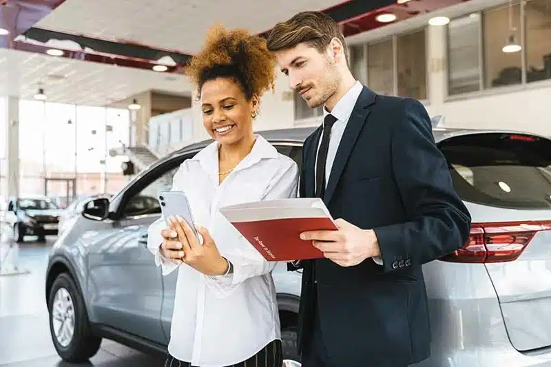 Comment obtenir un prêt adéquat pour l'achat de votre prochaine voiture