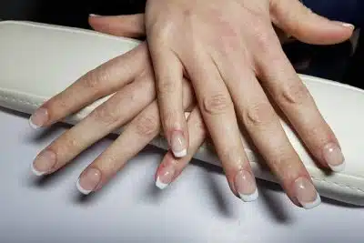 Pose d'ongles à domicile sur Mâcon