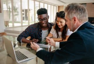 Simuler votre crédit renouvelable : les questions à poser avant de vous engager