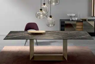 Table extensible en marbre