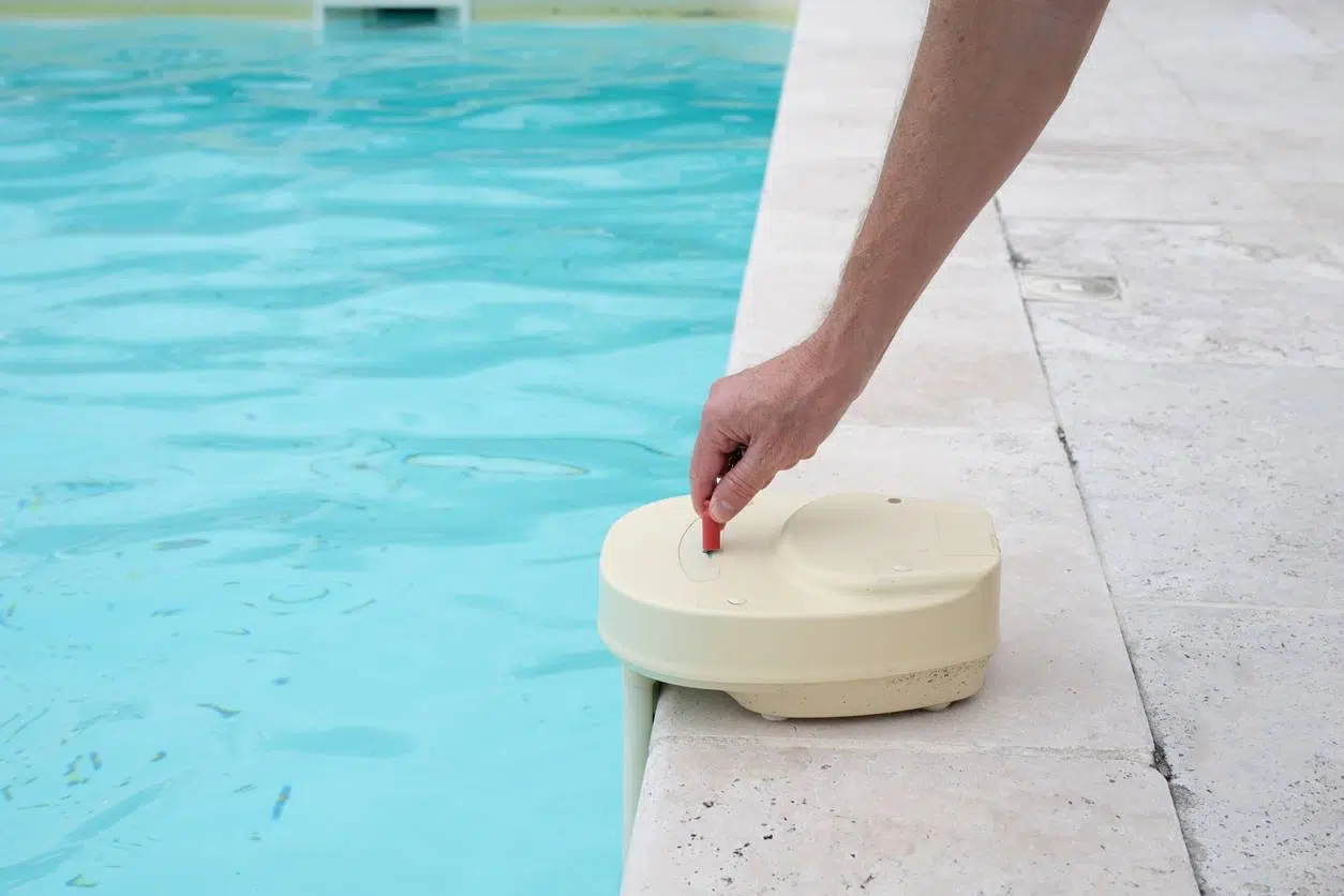 Un détecteur pour piscine