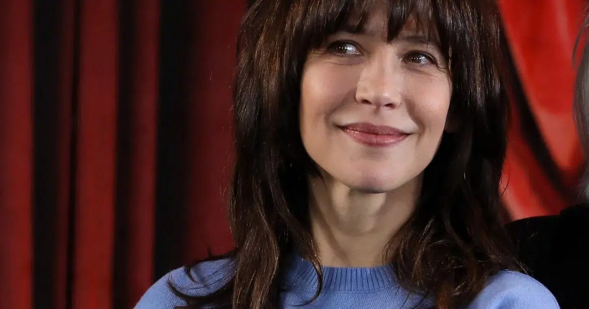 est en couple avec Sophie Marceau 2